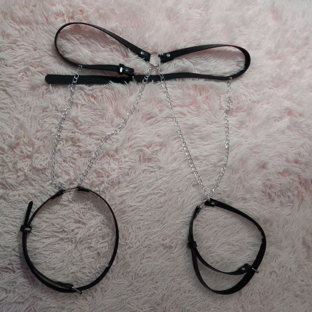 Black vegan leather dbl thigh garter harness w/chain & belt! Bondage - Picture 14 of 16
